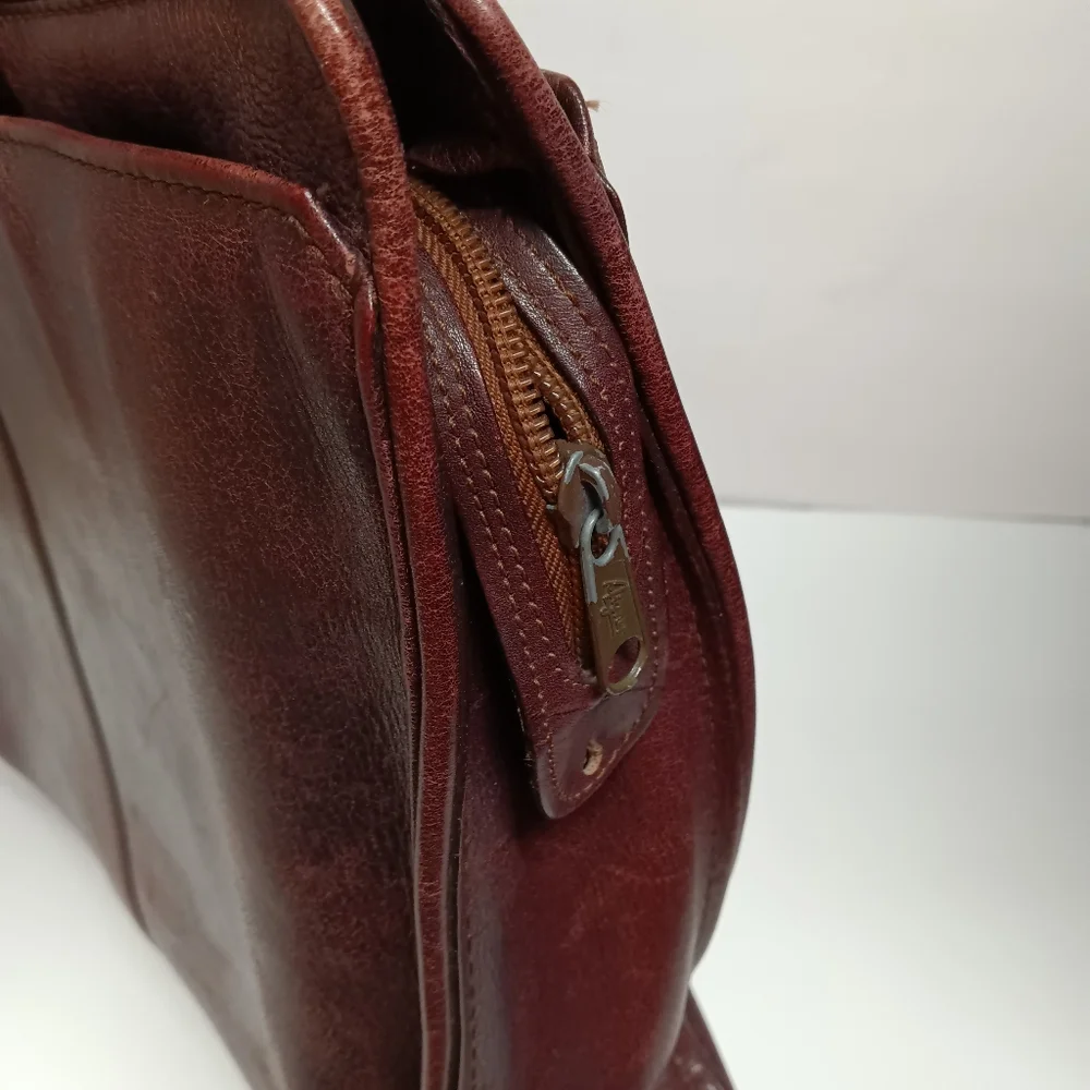 USA Genuine Leather Distressed Portfolio Briefcase Attache' Vintage